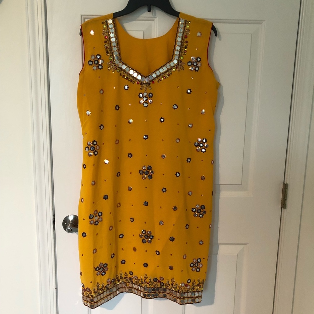 Sleeveless Salwaar Kameez Indian Suit